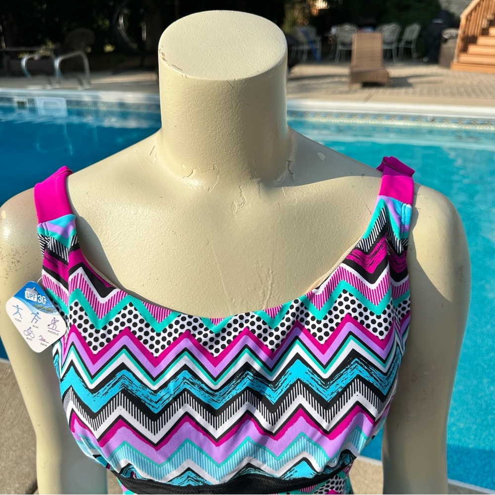 18w Swim Top - Picture 5 of 13